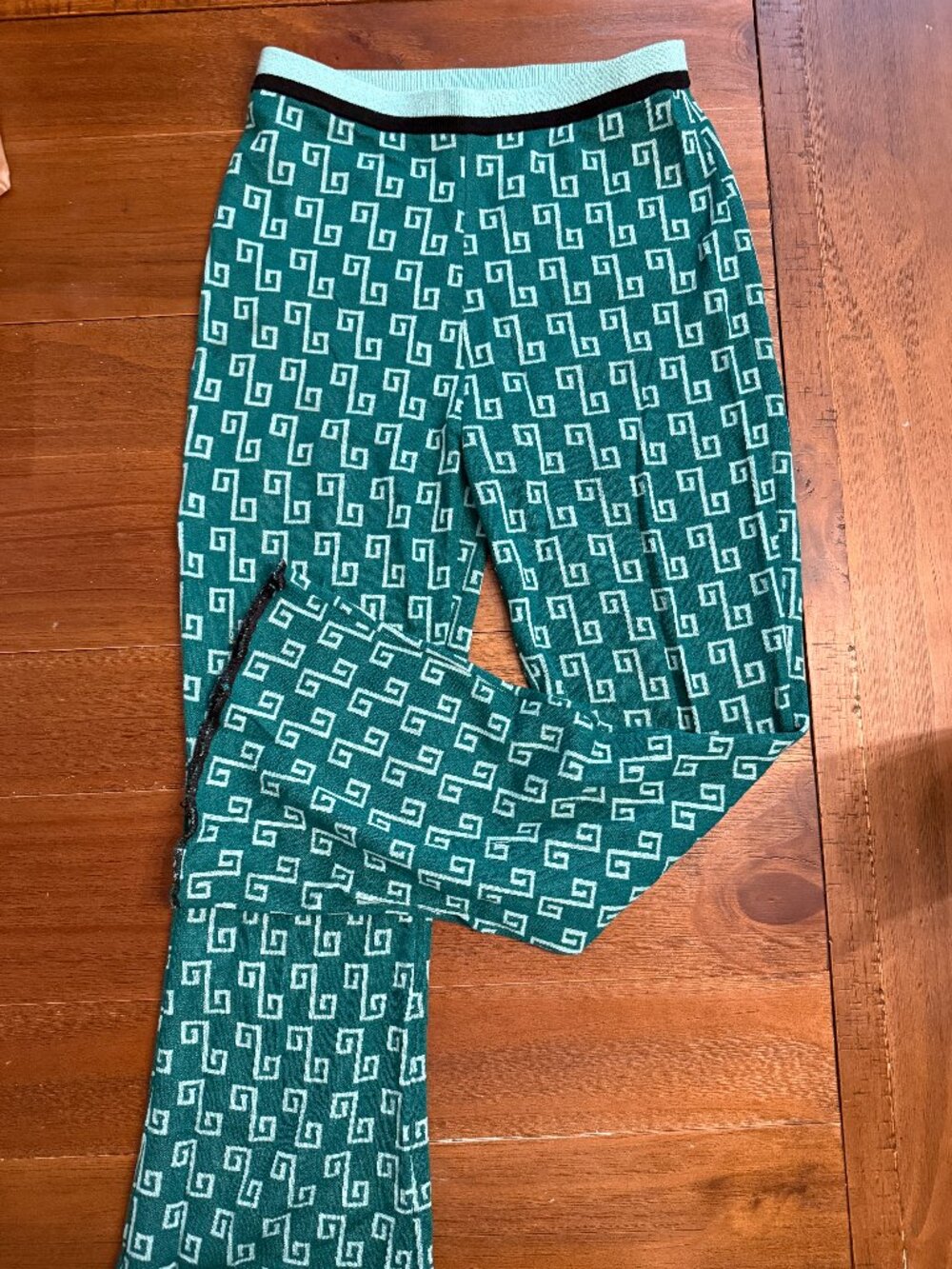 Stockholm Atelier & Other Stories Womens Green Pants Size Small